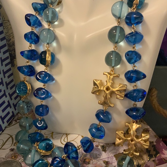 Elegant Blue and Gold Necklace - Picture 1 of 13